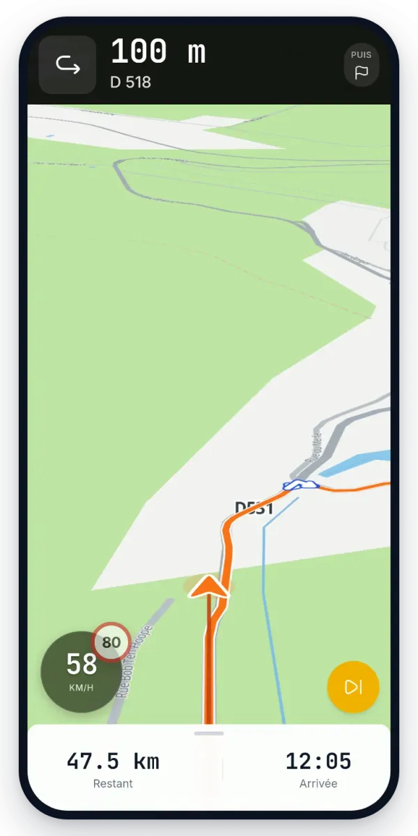 L'écran GO sur téléphone : la prochaine manœuvre dans 100 m, la vitesse à 58 km/h avec la limite à 80, 47,5 km restants et l'heure d'arrivée.